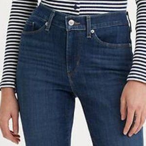 Classic Straight Fit Women's Jeans NWT